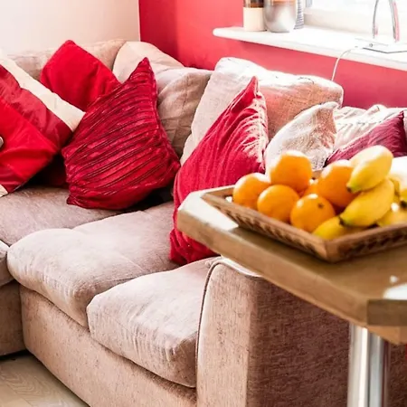 Σπίτι διακοπών Modern Canalside City Townhouse With Parking And Garden *